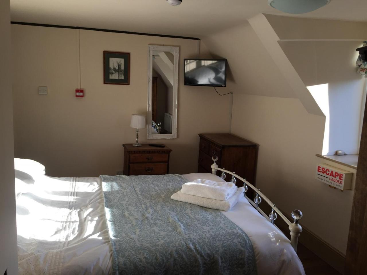 The Crown Inn Smallburgh Ngoại thất bức ảnh